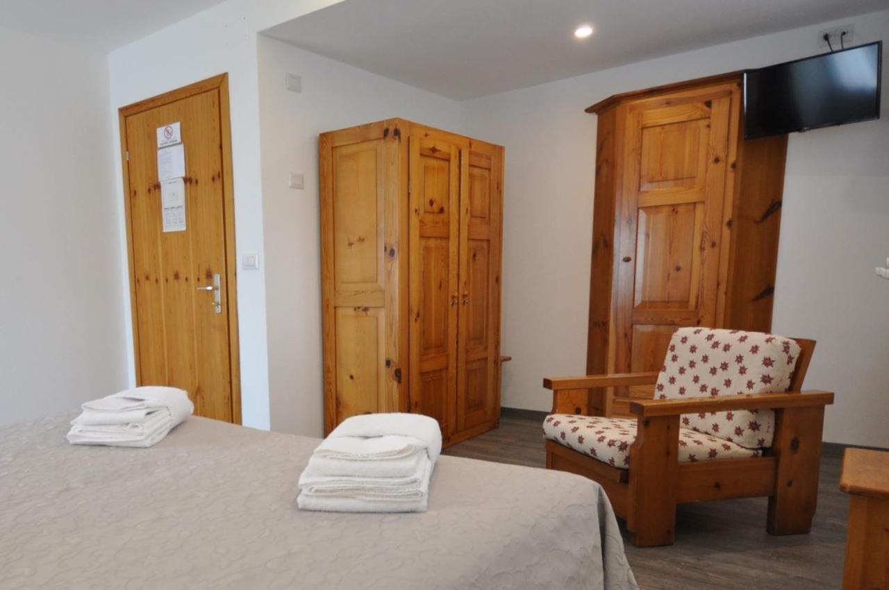 Meublé Albergo Dante Bormio Exterior foto