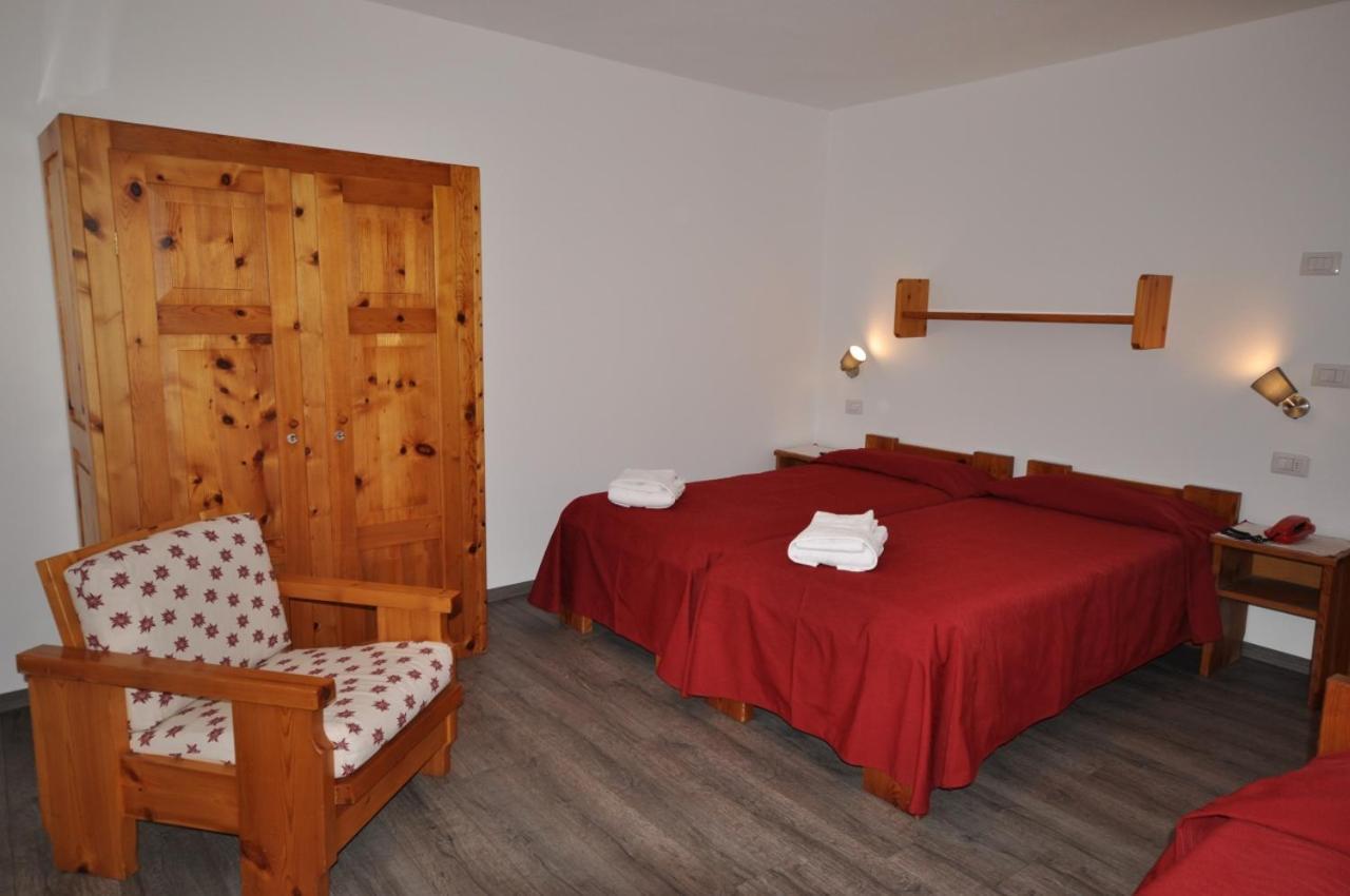 Meublé Albergo Dante Bormio Exterior foto