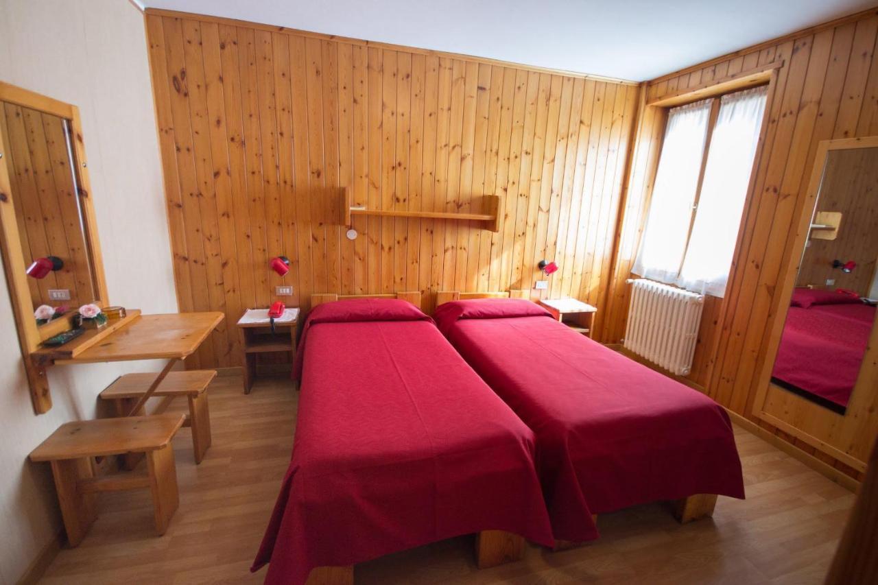 Meublé Albergo Dante Bormio Exterior foto