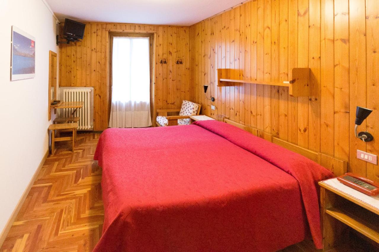 Meublé Albergo Dante Bormio Exterior foto