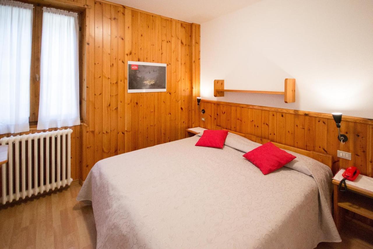 Meublé Albergo Dante Bormio Exterior foto