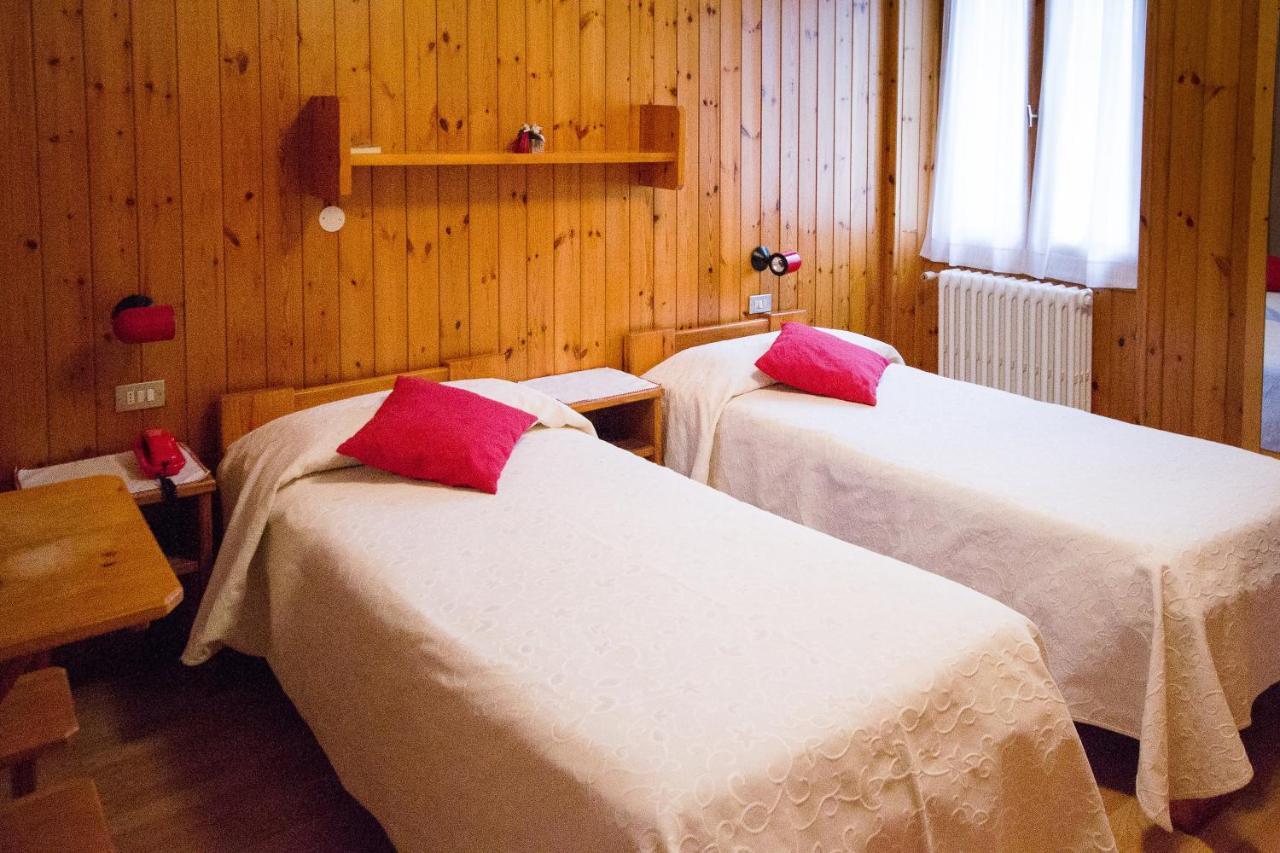 Meublé Albergo Dante Bormio Exterior foto